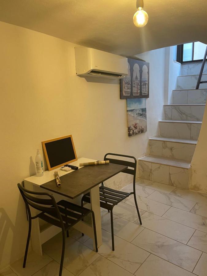 Mory&Clary Cave Palese Airport Bed & Breakfast Bari Exterior photo